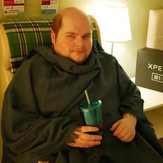 Логотип @zhenya_dota2_chat - Болтаем с Женей