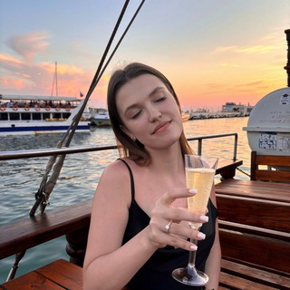 Логотип @zhhusyaa - zhusya