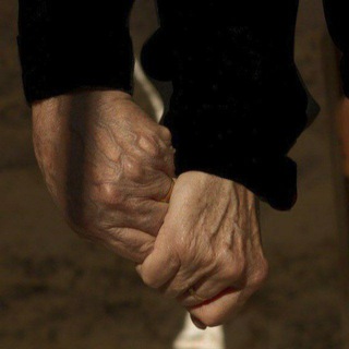 Логотип @zhuliksts - стокгольмский синдром