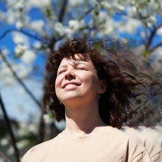 Логотип @zhuravli_v_nebe - Журавли в небе