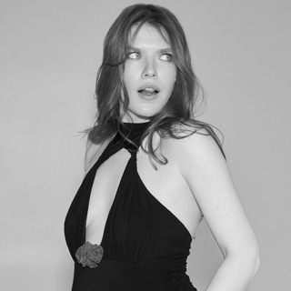 Логотип @zhyrviktoriia - ZHYR