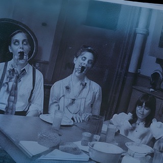 Логотип @zloveshiyekran - "Зловещий Экран: Тайны Жанра Ужасов"