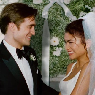 Логотип @zolotoedno7 - Вот это Драма Фильм