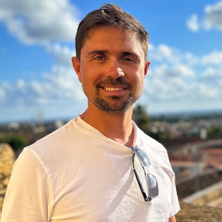 Логотип @zufar_garipov - Зуфар Гарипов