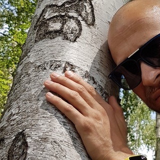 Логотип @zuwanderer - Цувандерер