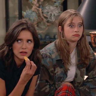 Логотип @zvezdashou - Девчачья курилка