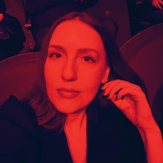 Логотип @zvezdy_v_rukah_channel - ZVEZDY_V_RUKAH