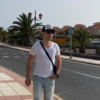 Логотип @zvmoney_up - Перехідник Віталій Жогов